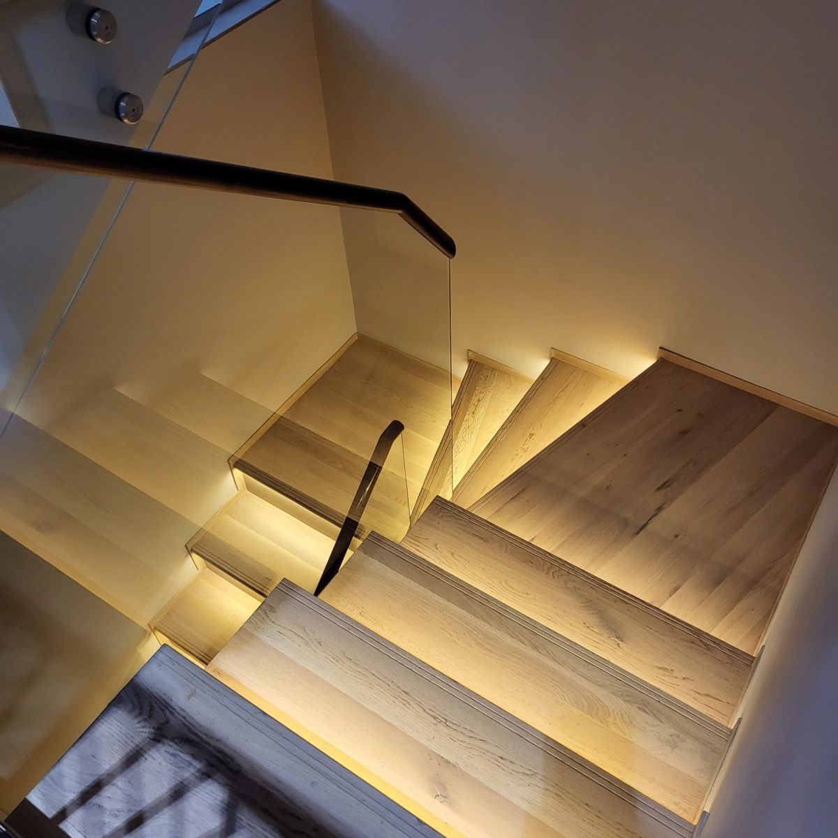 Üvegkorlát készítése