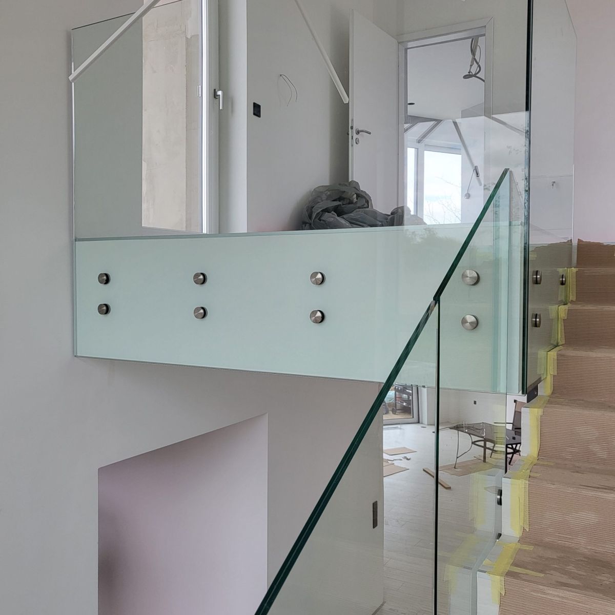 Üvegkorlát készítése