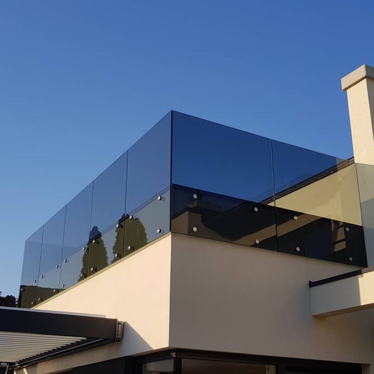 Üvegkorlátok készítése