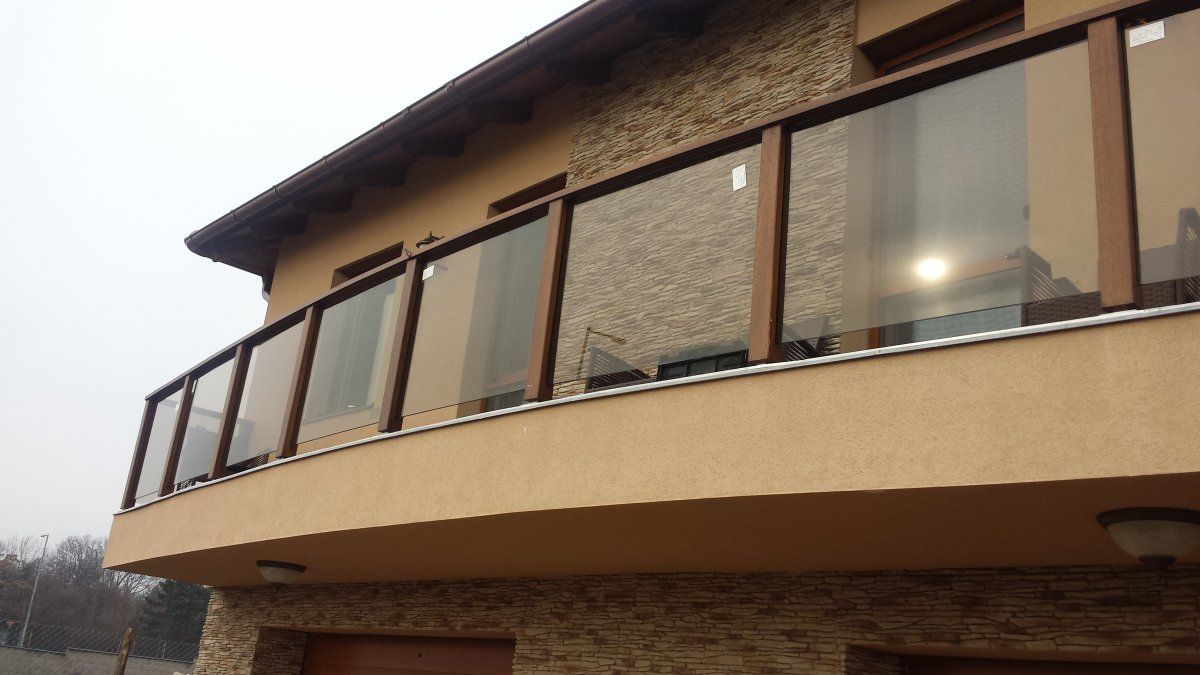 Üvegkorlát készítése