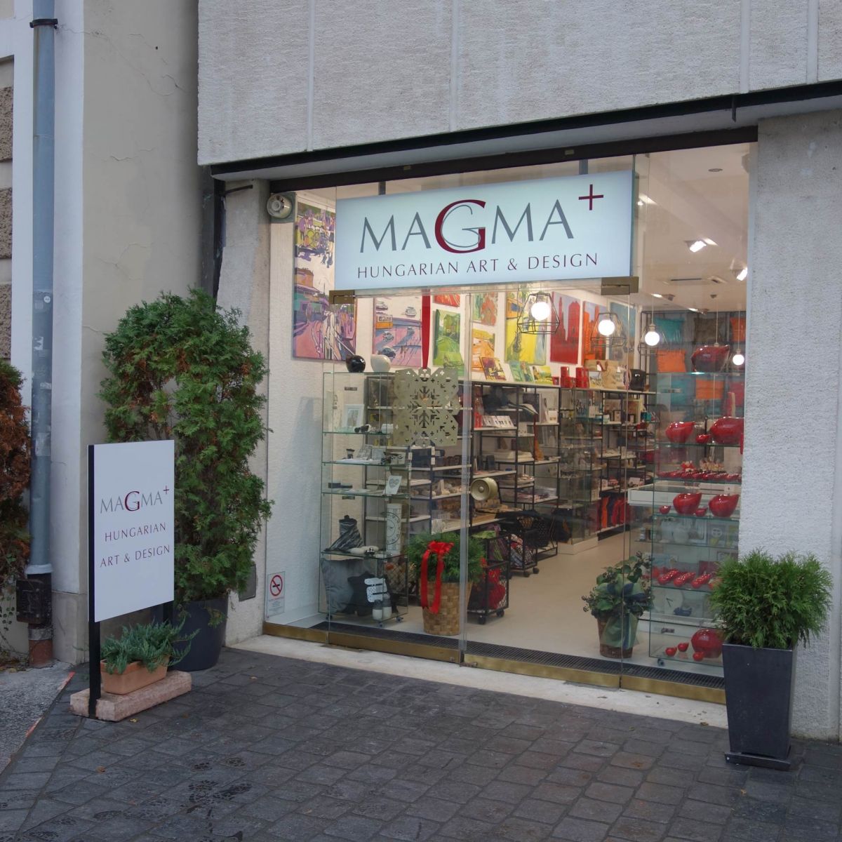 Kirakat és portál csere