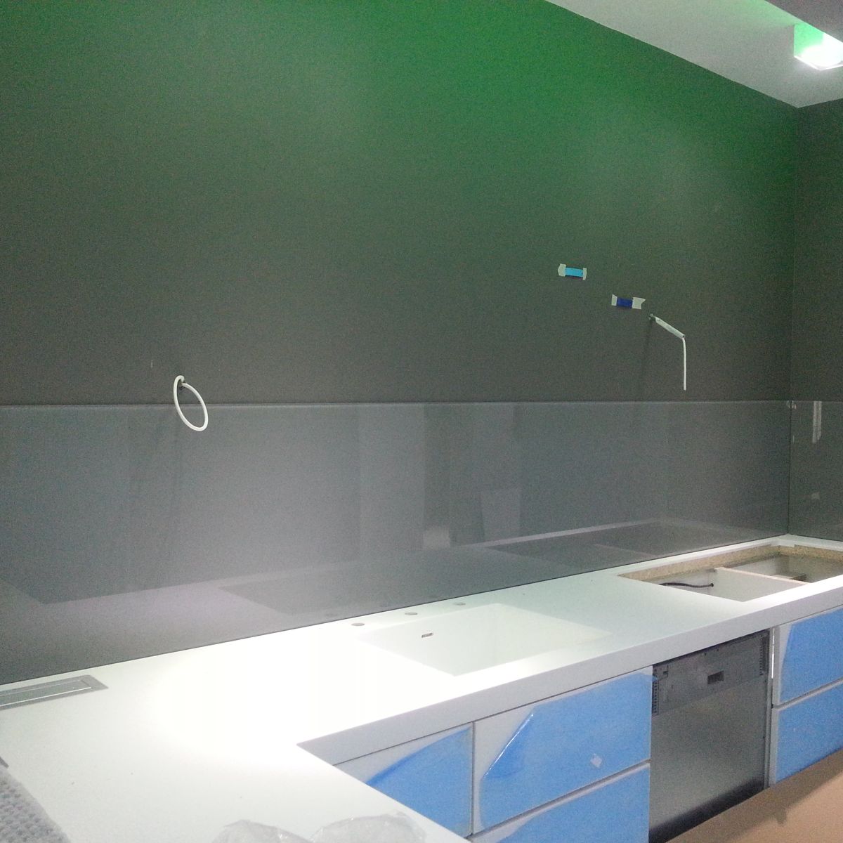 Üvegfalak készítése