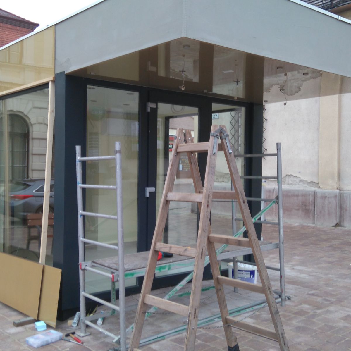 Üvegfalak készítése