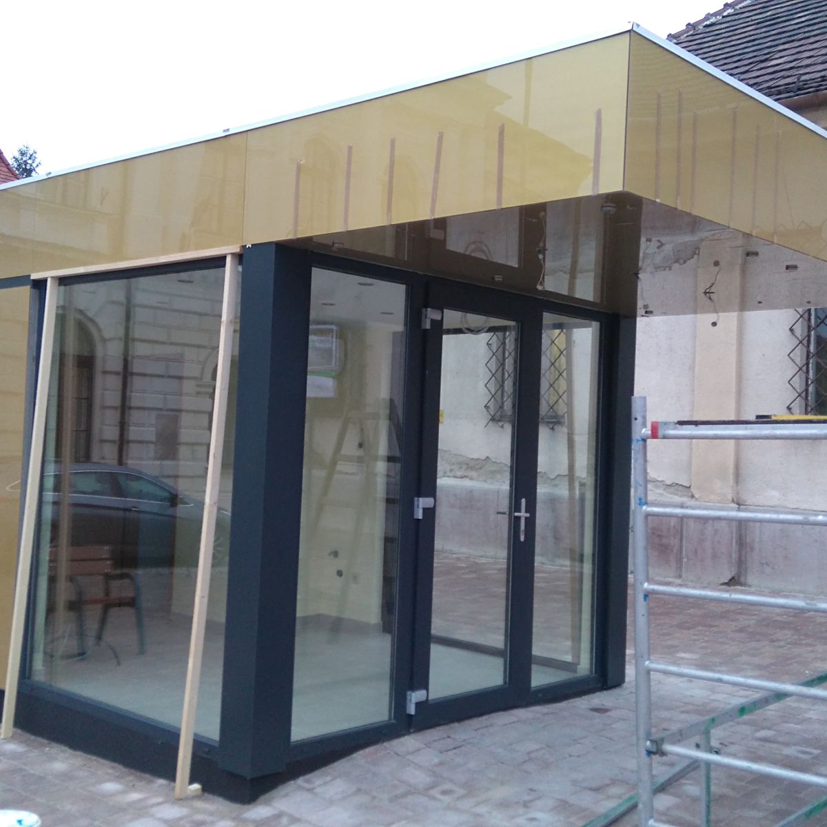 Üvegfalak készítése