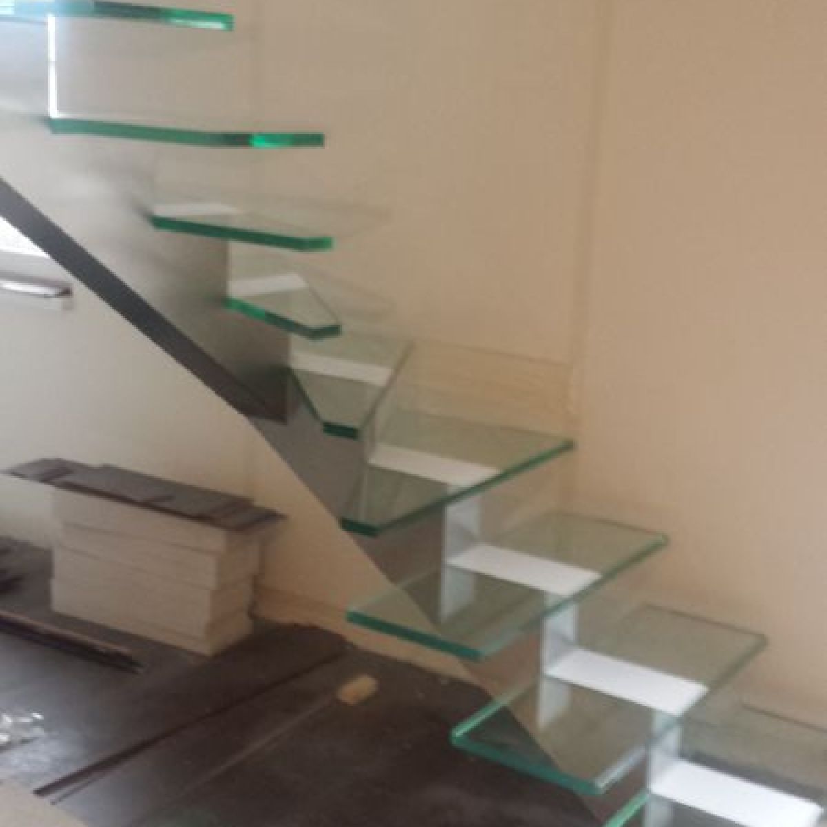 Üveglépcsők készítése