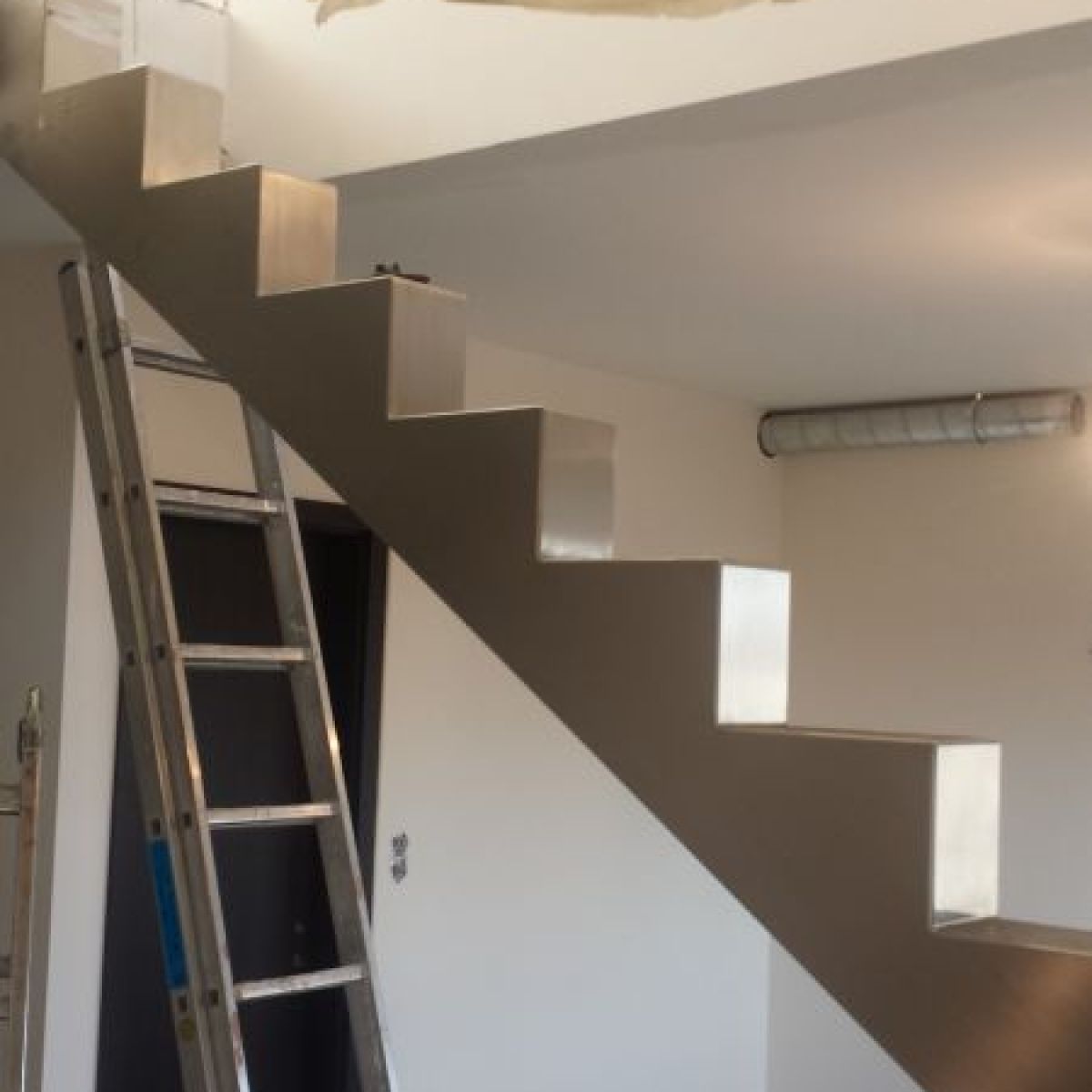 Üveglépcsők készítése