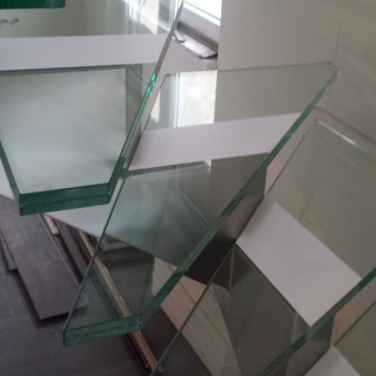 Üveglépcsők készítése