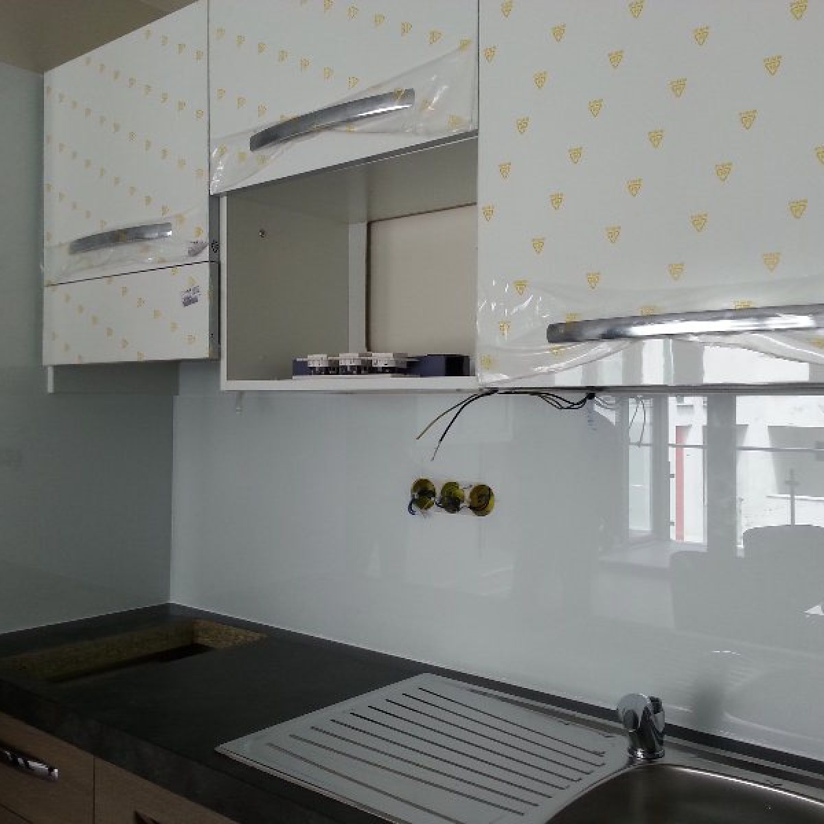 Üvegfalak készítése