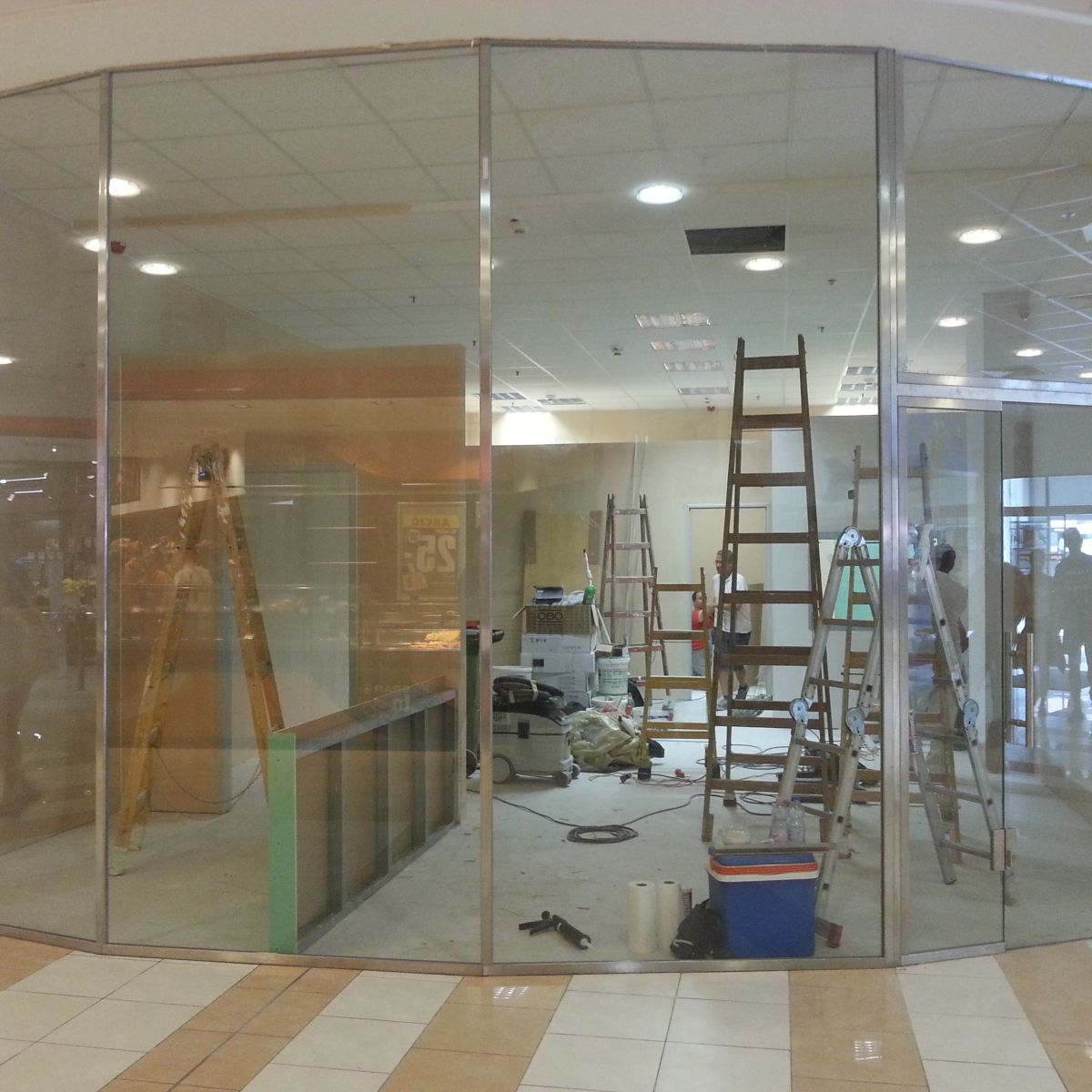 Kirakat és portál csere