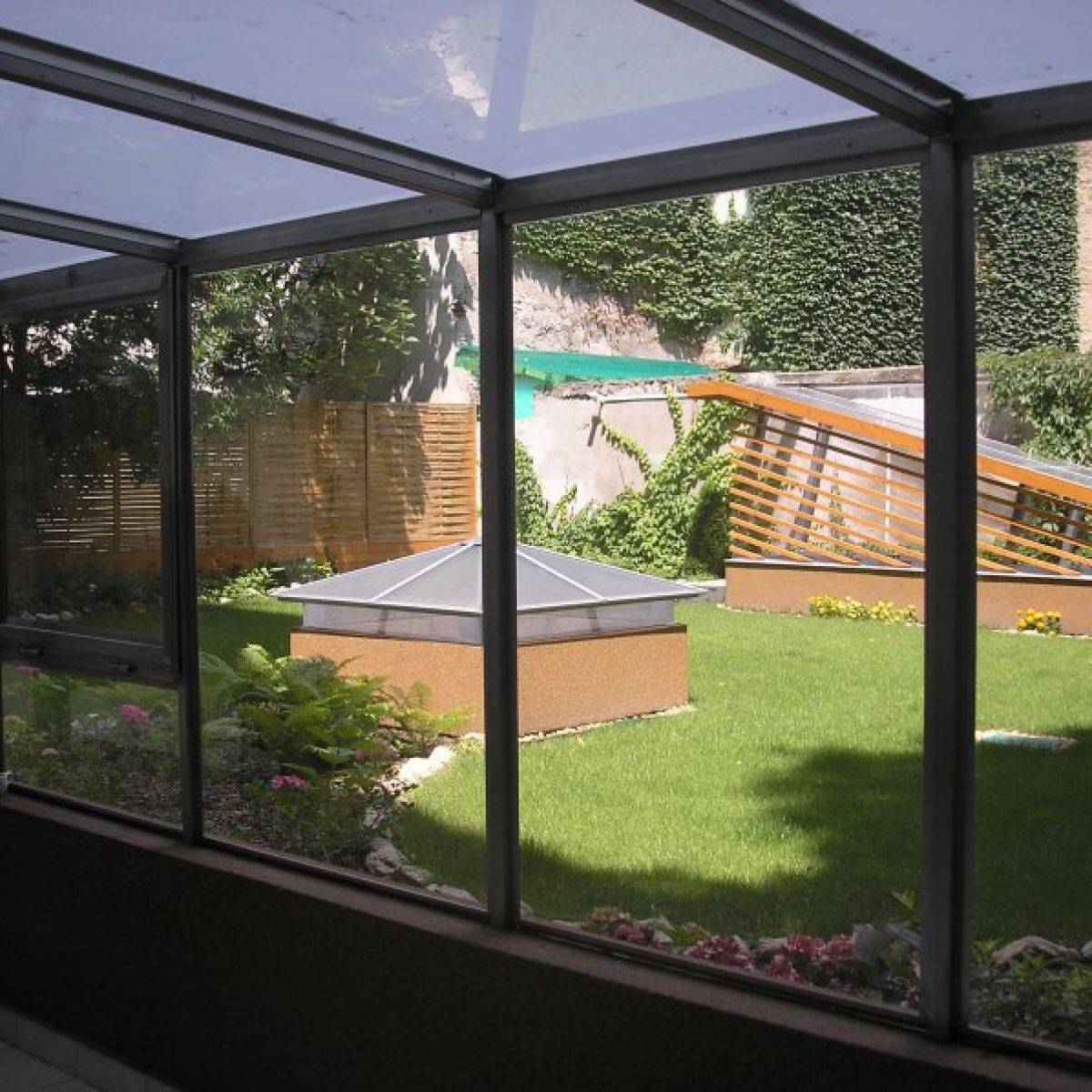 Üveg télikert kivitelezés