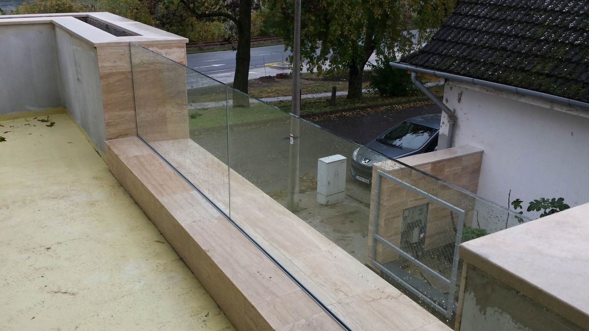 Üvegkorlát készítése