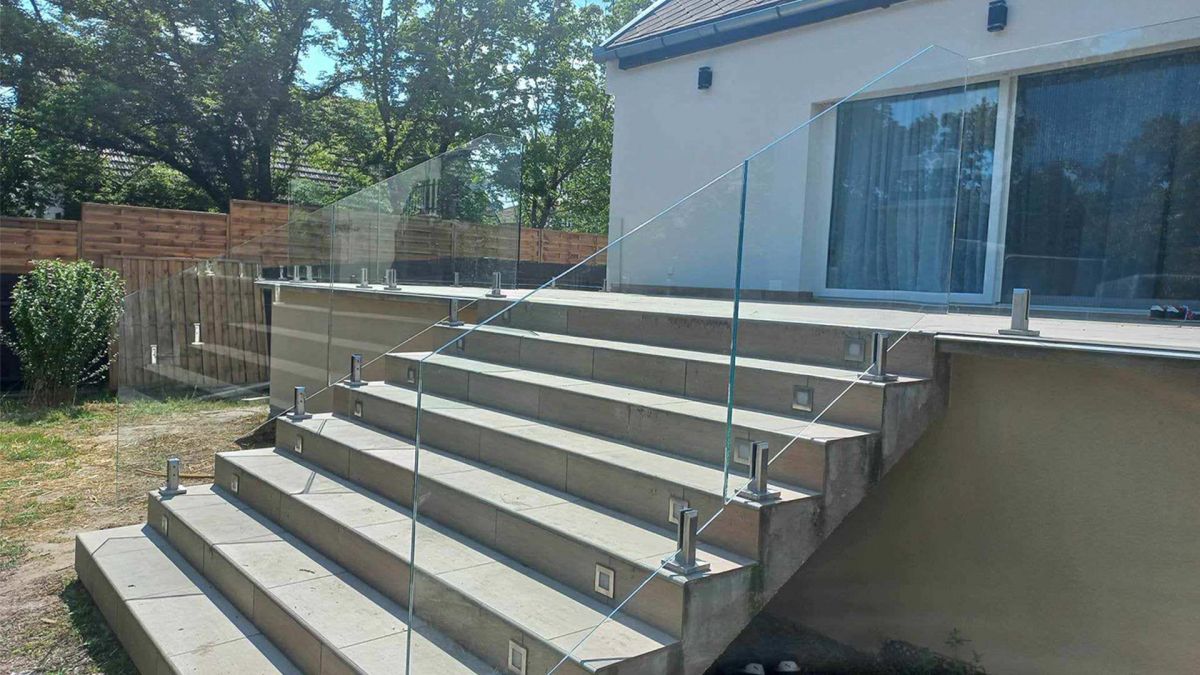 Üvegkorlát készítés