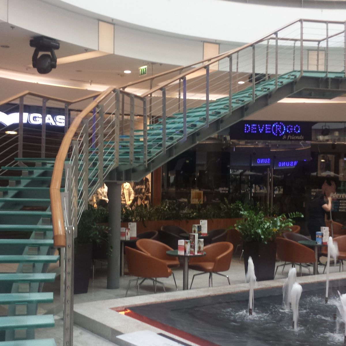 Üveglépcsők készítése